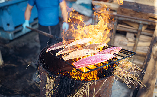 鮮度抜群！魚市場直送の藁焼きカツオのタタキ3-4人前／Ems-A01
