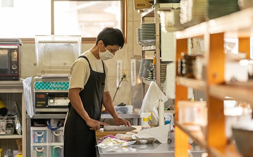 大人気焼肉屋さんのご家庭で簡単！モツ焼き肉セット1600g　ホルモン もつ 国産 焼肉 国産ホルモン 牛ホルモン もつ鍋／Amu-04