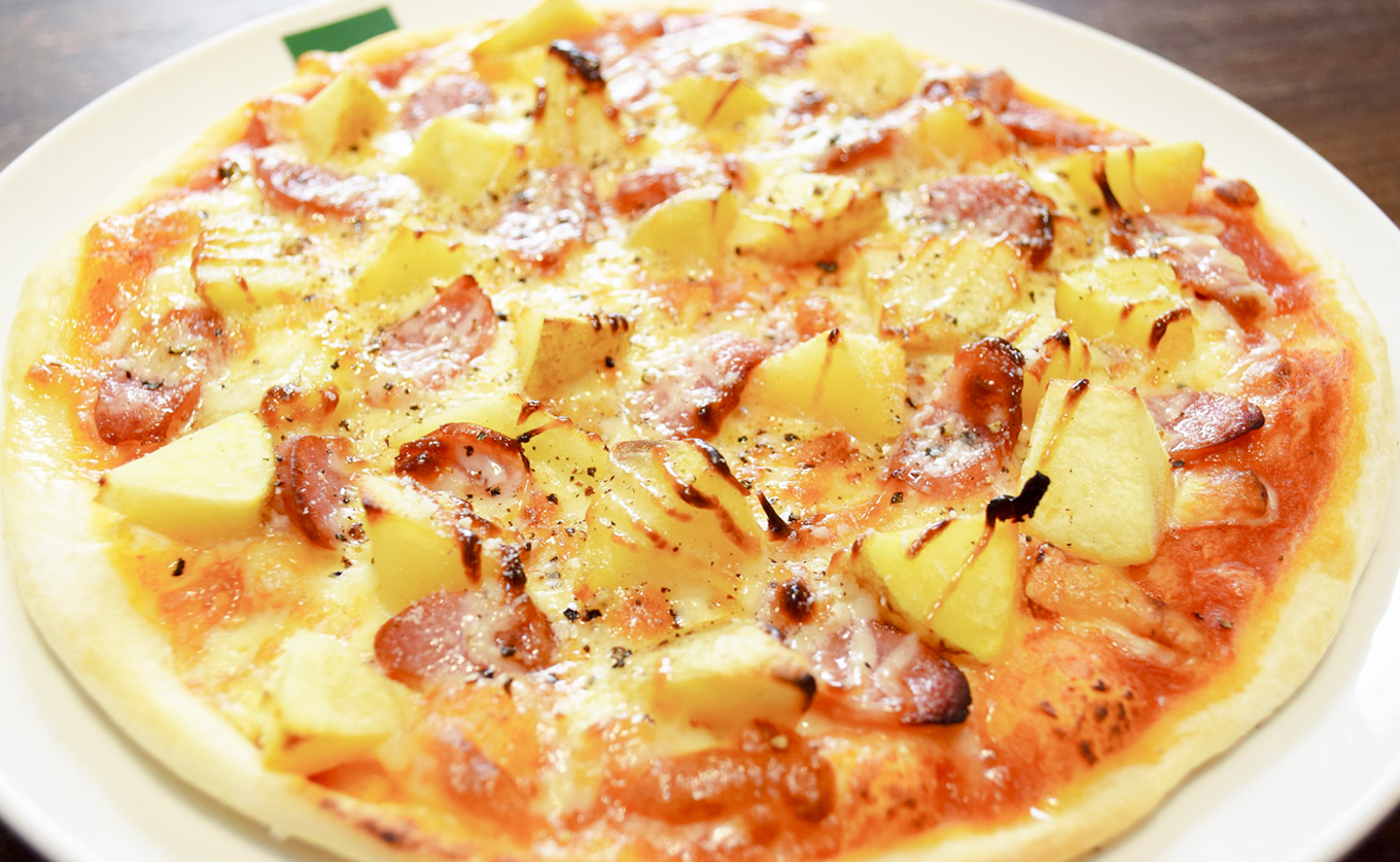 クリスマス限定 パーティーセット｜ローストチキン約1.5kg (バターライス入り) マルゲリータ パタータ チョコ＆ベリーのガナッシュケーキ 便利 使い勝手抜群 家族 パーティー クリスマスディナー クリスマス 記念日 お取り寄せ 時短 ご当地 高知県