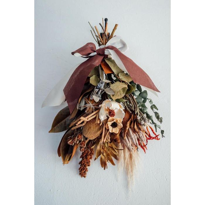 福岡市で製作したドライフラワースワッグ（ワイルドフラワーLL）