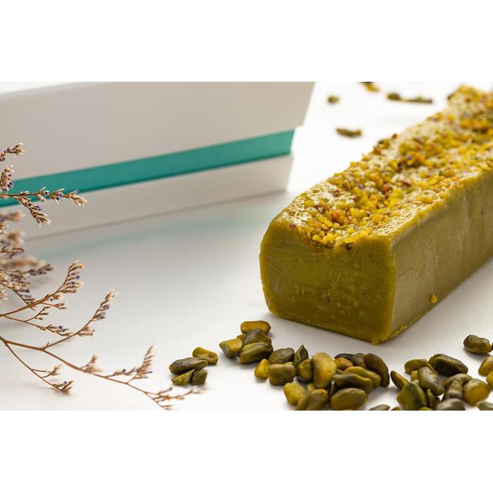 福岡市平尾のテリーヌショコラ専門店　プレミアムテリーヌ ピスタチオ