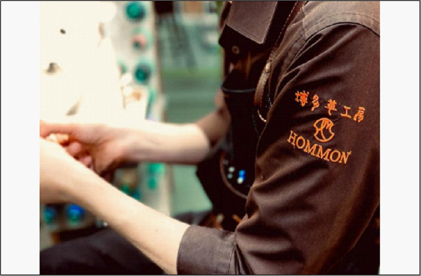 ããã©ãã¯ãåå€é©å·¥æ¿HOMMONãäœã£ããŽã«ãã«ãŒãããã°ãã¯ãã³ãã€ã«ã