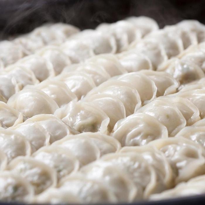 餃子 博多一口餃子と赤柚子胡椒セット 64個入（16個×4パック） | 冷凍餃子 生餃子 焼き餃子 ふるさと納税餃子 小分け 博多 一口 ぎょうざ ギョーザ 一口餃子 ふるさと 豚 肉 お取り寄せ 冷凍食品 冷凍 おかず おつまみ 中華惣菜 点心 福岡県 福岡市 九州