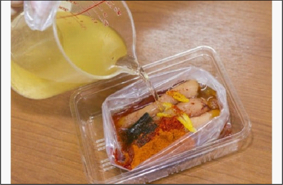 【福岡市】明太子道場（オリジナル明太子漬込み体験）2名様分