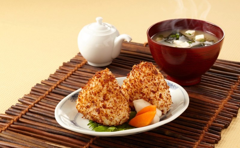 甘旨(あまうま)おかかふりかけ(40g×8袋)  化学調味料無添加 枕崎産かつお節使用 井口食品 いのくち 【福岡市内製造】 ご飯 弁当 常温