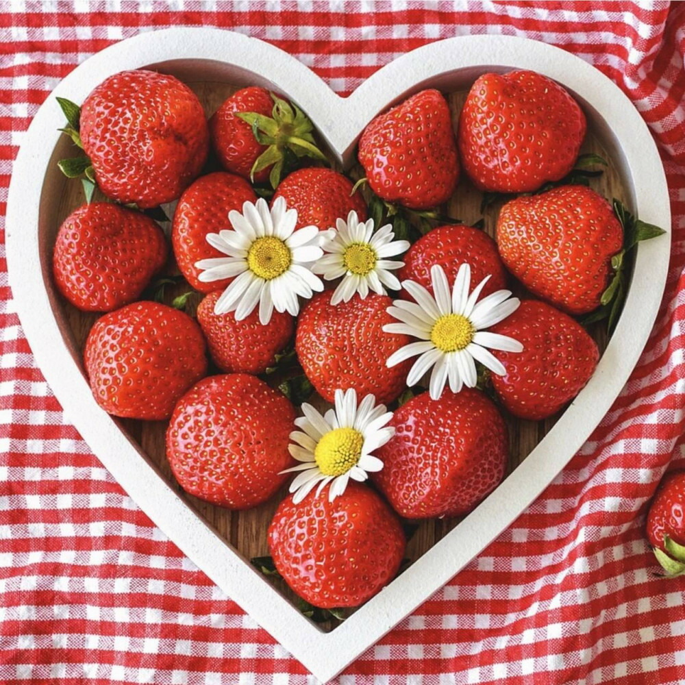 【定期便全3回】福岡県産 完熟 博多あまおう 270g×4【2027年2月1日～発送】 フルーツ 果物 くだもの 食品 おすすめ 送料無料