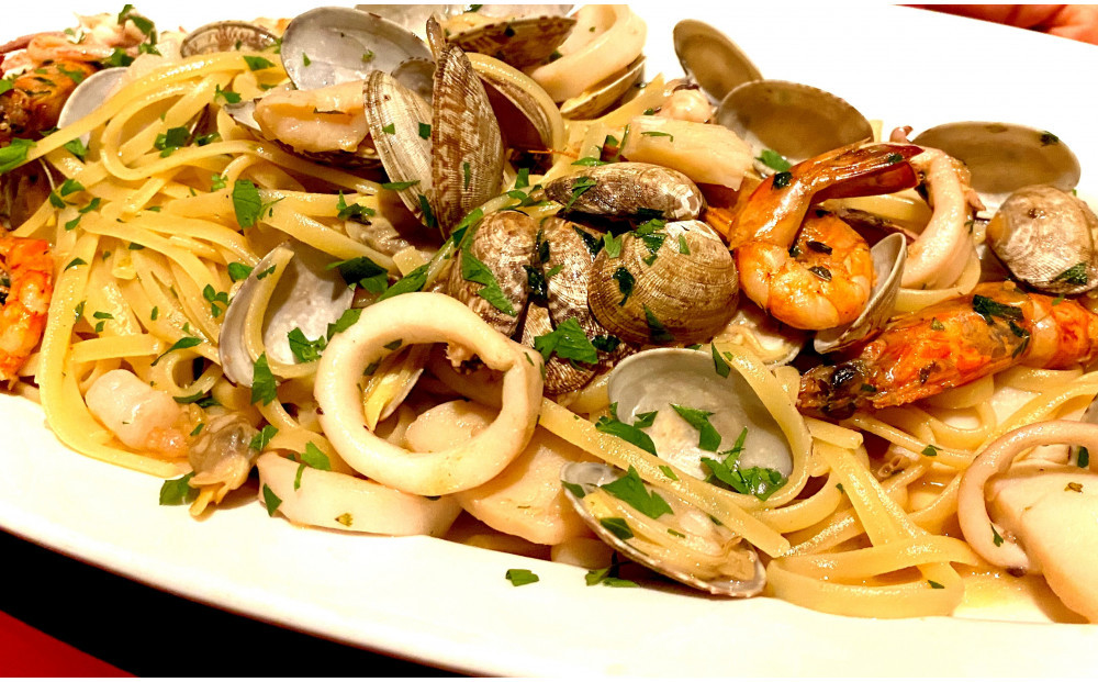 çŠå²¡ã€ã«ã³ã«ãã£ãŒã¬ã®ãé£äºåž 10,000å