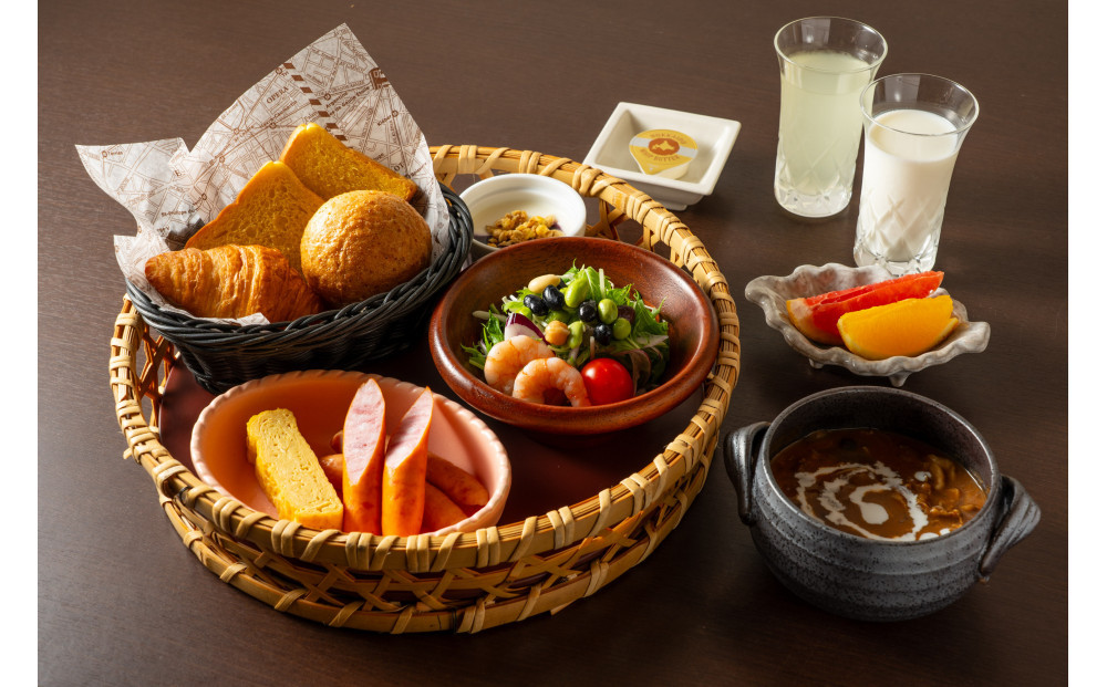 ãå ã®ãã ããæé£ãšå€é£ãä»ãããã©ãã¯ã¹ã·ã³ã°ã«ã«ãŒã 宿æ³åžãçŠå²¡åžãããŒã¹ã¬ãŒãã³ããã«åå€