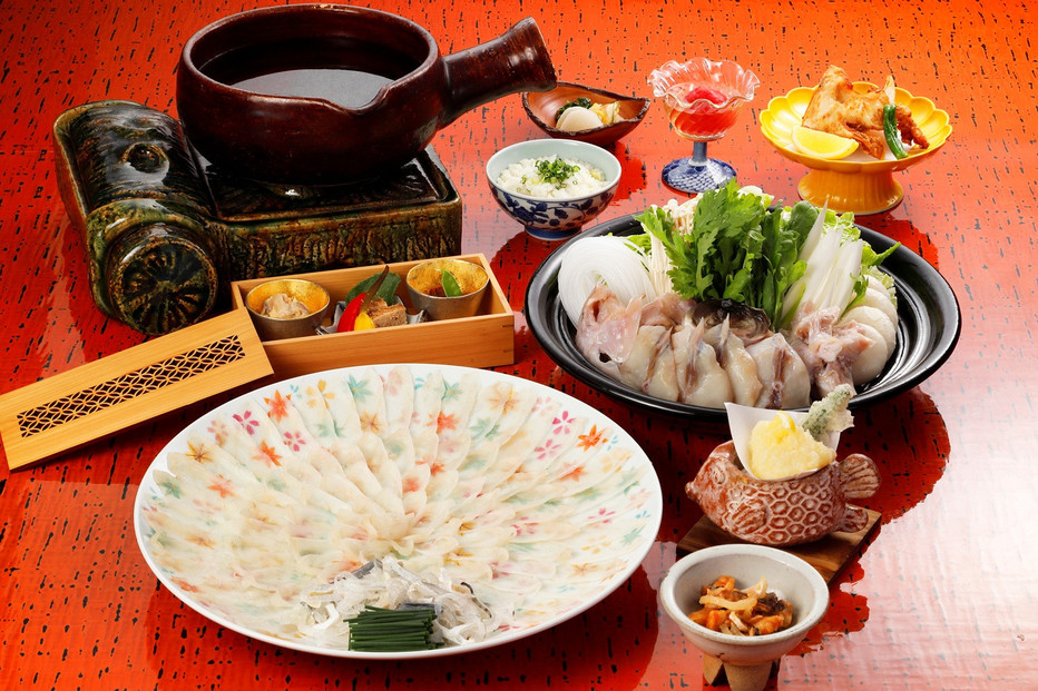 【福岡市】日本料理てら岡のお食事券[5,000円×3枚] ※15,000円分