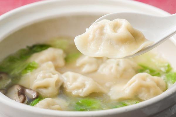 【博多のおみやげ　中華工房 点心点】博多一口餃子、海老入り水餃子、手包み包子、角煮包子、点心点 餃子のタレ、柚子胡椒