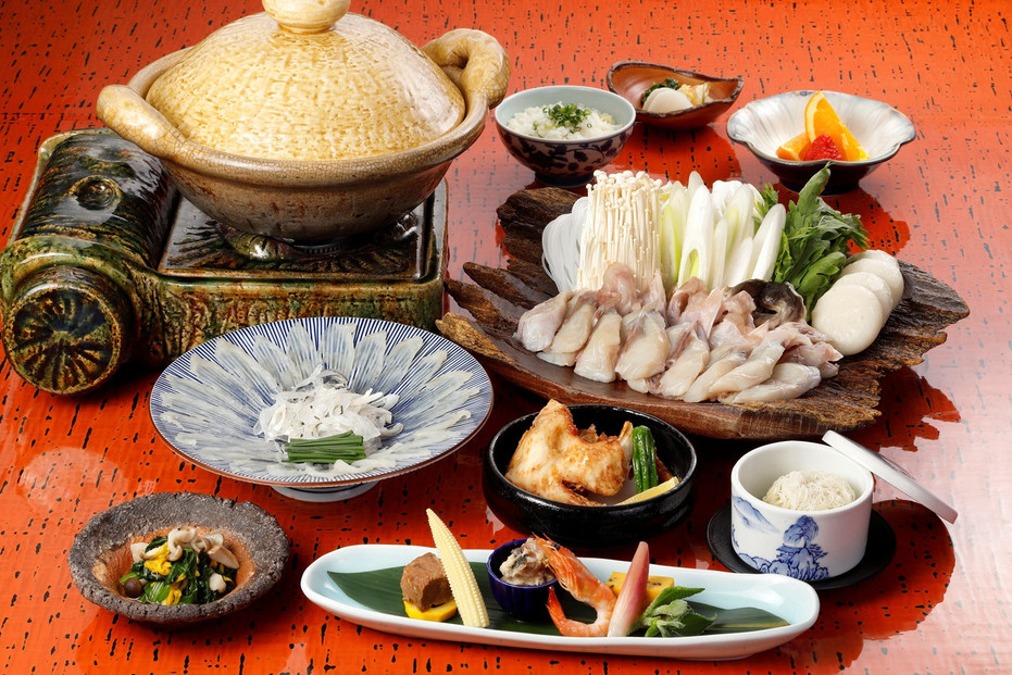 【福岡市】日本料理てら岡のお食事券[5,000円×3枚] ※15,000円分