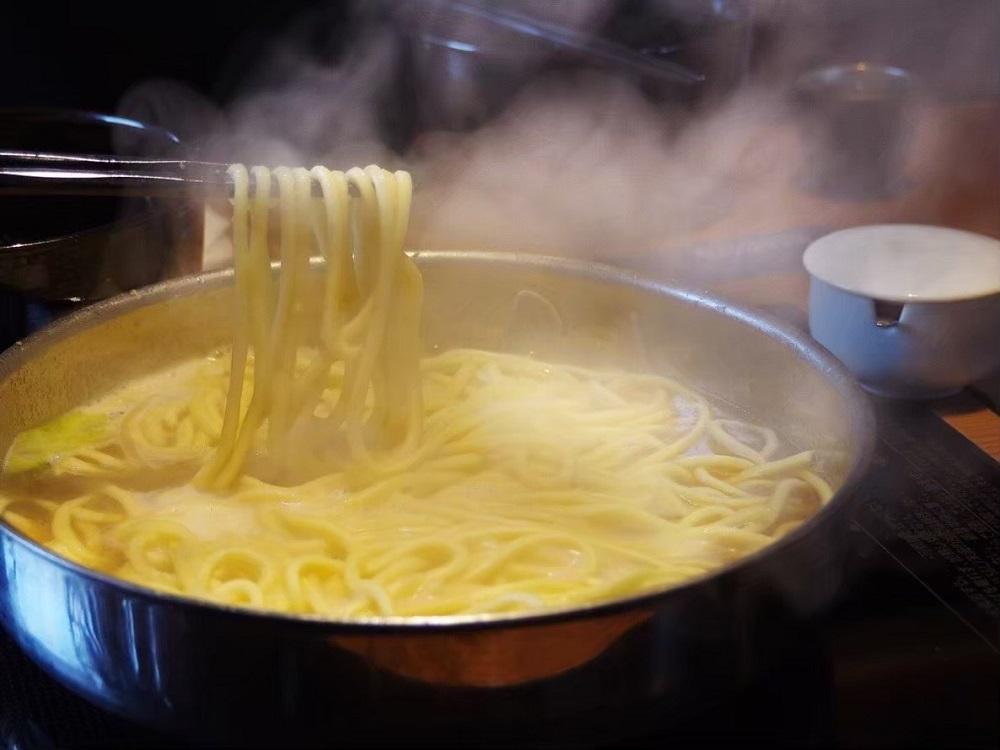 ïŒçŠå²¡åžãããå±ãïŒåå€ãã€éåç°å±ãããããå³ãïŒïœïŒäººå