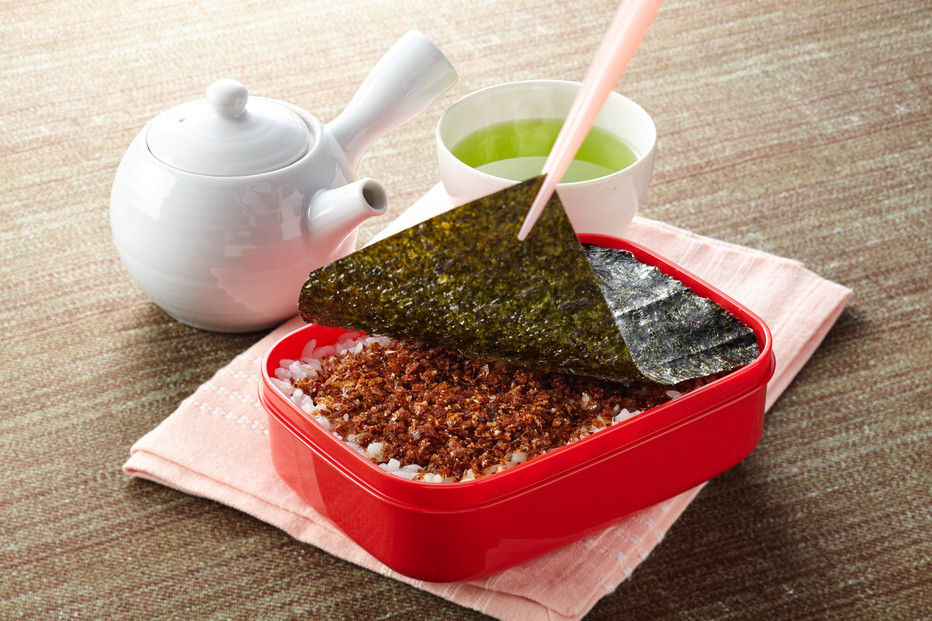 甘旨(あまうま)おかかふりかけ(40g×8袋)  化学調味料無添加  井口食品 いのくち 【福岡市内製造】 ご飯 弁当 常温