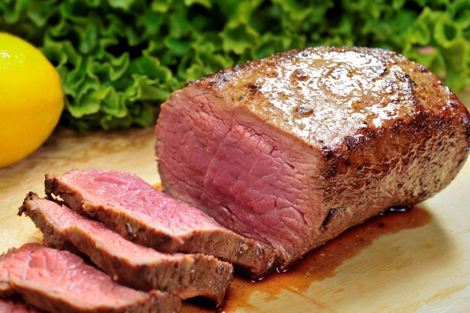 【定期便全3回】訳あり！博多和牛モモブロック（ローストビーフ用等）約500ｇ～600ｇ