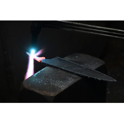 【刀匠四郎國光一門】工房で包丁づくり体験《2名様》【1535224】