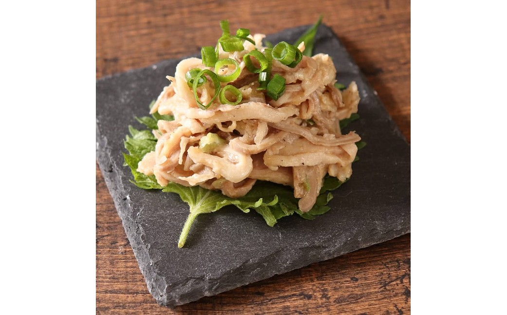 【A6-049】【国産牛使用】肉屋が作ったこだわりのもつ鍋(酢もつ付)(醤油味/3-4人前)