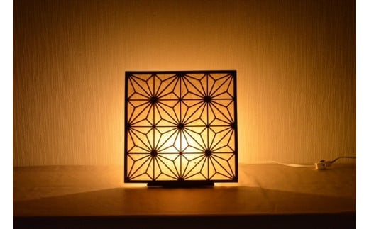 ãåæ³šçç£ãå
«å¥³ææŒãåçŽã貌ã£ãçµåã®ããŒãã«ã©ã³ããè§éº»ã