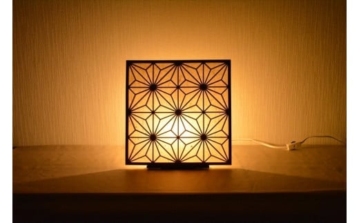 ãåæ³šçç£ãå
«å¥³ææŒãåçŽã貌ã£ãçµåã®ããŒãã«ã©ã³ããè§éº»ã