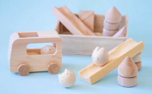 コロガルアニマルよくばりセット(イヌ・ネコ・ウサギ)【1歳・2歳・3歳のおもちゃに、動物積み木と車のセット】 赤ちゃん 子ども 乳児 幼児 ギフト プレゼント お祝い 木製 安心安全 国産 人気 積み木 人形 ごっこ 車 丸い 音 乗り物 バス 動物 遊び おもちゃ