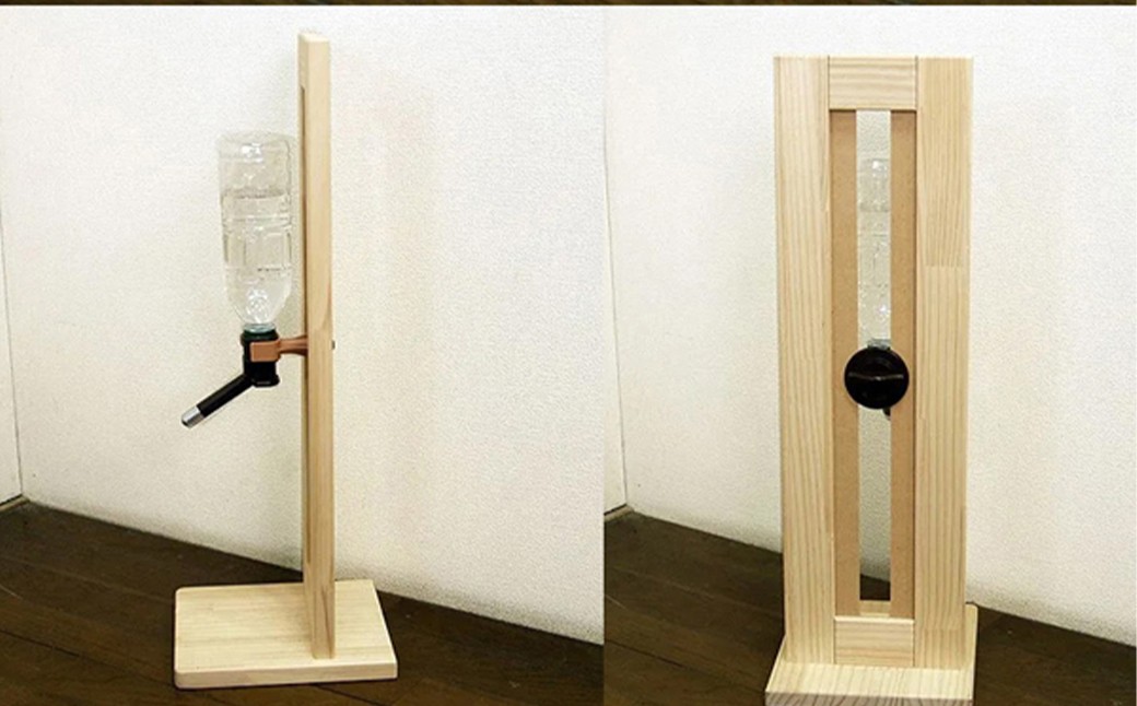ハンドメイド パイン材 犬・猫兼用 水飲みスタンド シンプルタイプ 高さ調節可能 ペット用品 木製 パイン 手作り