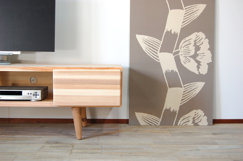 【撫でたくなる国産杉のすべすべキャビネット】NADEテレビボード 170 国産杉