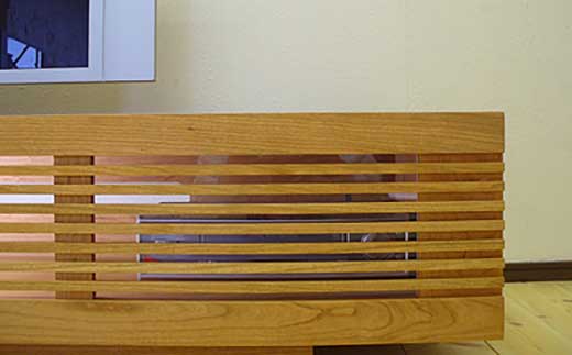 【VOICE テレビボード ブラックチェリー180cm】ブラックチェリー材 オイルフィニッシュ リモコン対応 シャープな無垢材ルーバー扉のテレビボード 家具 テレビ台  TVボード AVボード 棚 リビングボード サイド ローボード MUFactory