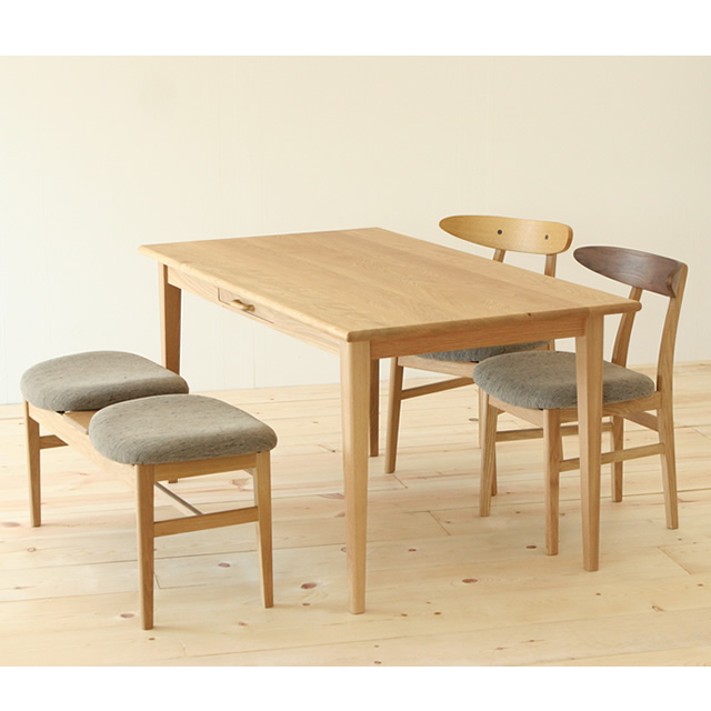 ãã€ãã³ã°ããŒãã«ãKARENããªãŒã¯ç¡å¢ã150ïœ80ïœ72ã倧å·åž