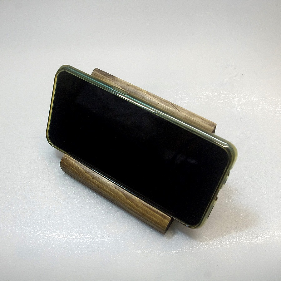 繧ケ繝槭帙せ繧ソ繝ウ繝 繝上Φ繝峨ヶ繝ゥ繧ヲ繝ウ濶イ