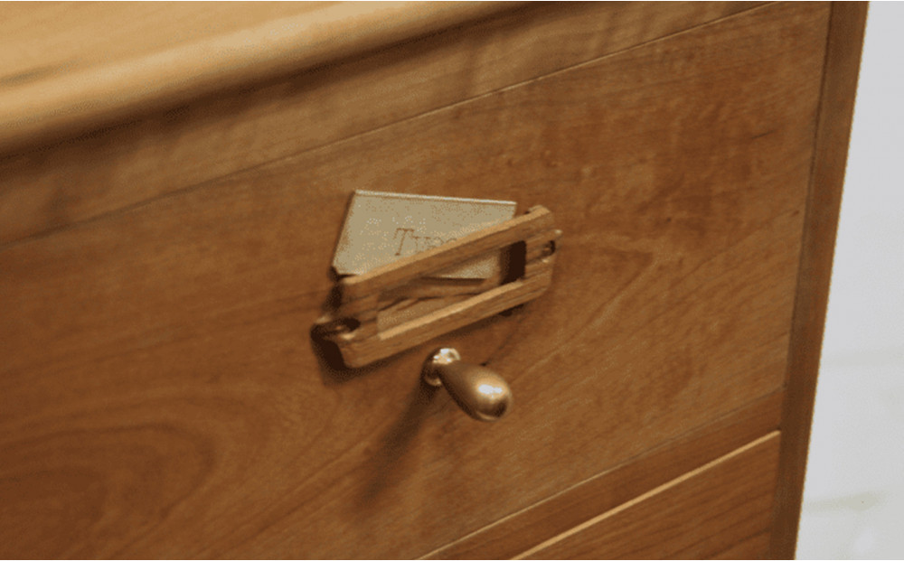 ピッキオ チェスト 無垢家具 北欧家具デザイン ブラックチェリー