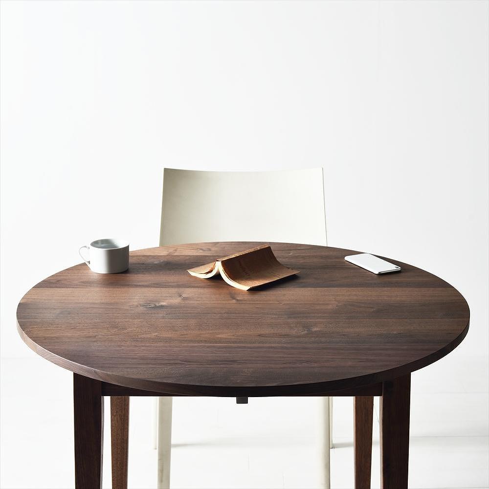 ＮＯ１ラウンドテーブル９０　ウォールナット　丸いテーブルでダイニングをカフェスペースに　ウォールナット無垢材 円テーブル ダイニングテーブル