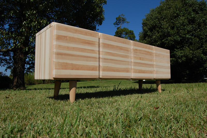 【撫でたくなる国産杉のすべすべキャビネット】NADEローキャビネット 国産杉