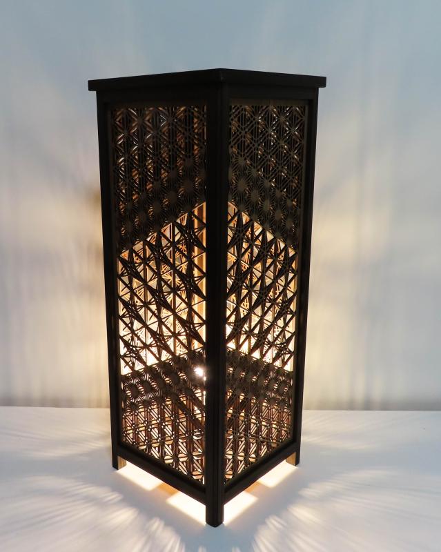 レーザー行灯「趣」Lサイズ  竜胆と八重麻の葉組子デザイン 高さ65cm LED電球付き