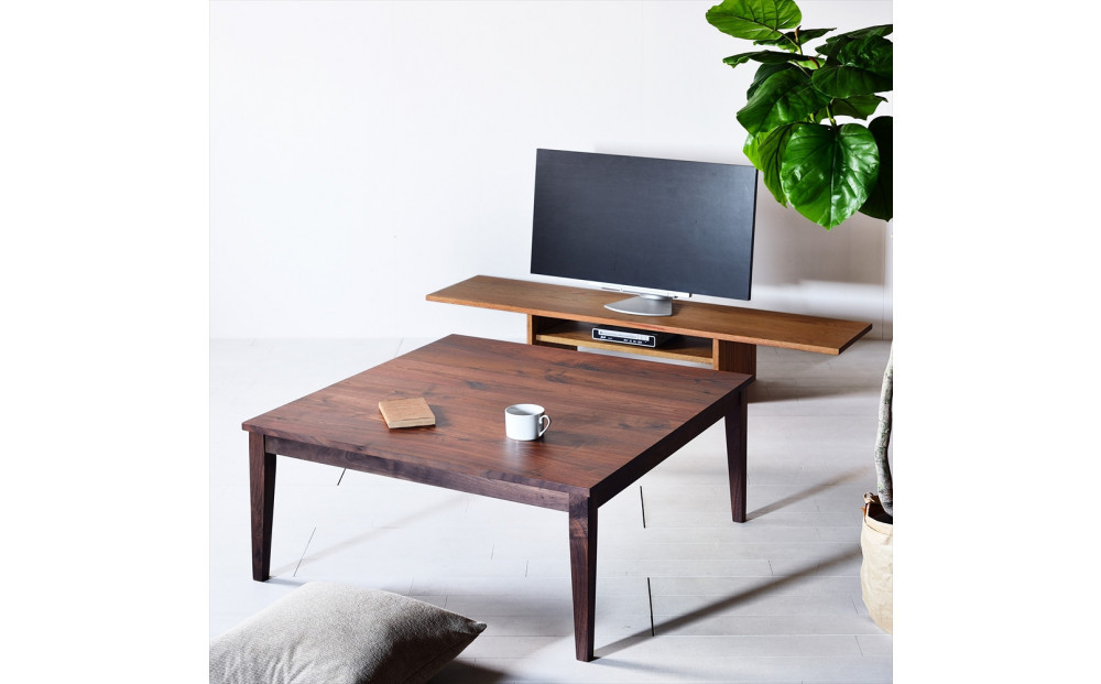 【シンプルモダンな家具のお部屋に】 シャープなデザインのＮＯ１センターテーブル100×100 ウォールナット ローテーブル 無垢材 国産 大川家具