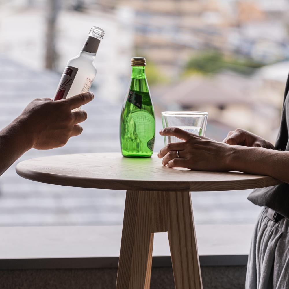 MITSUKI STAND TABLEïŒããã ã¹ã¿ã³ãããŒãã«ïŒ