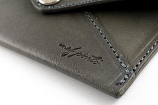 maf pinto èåååºå
¥ã ã¬ã¶ãŒã«ãŒãã±ãŒã¹ ã°ã¬ãŒ