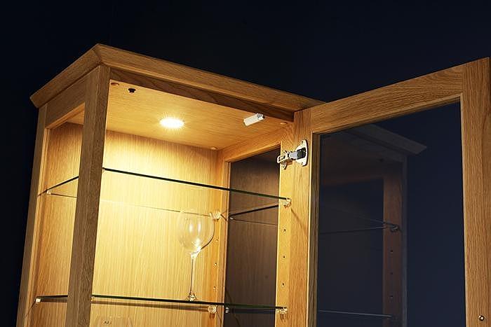 大川家具 デイジー 55cm ガラスキャビネット  コレクションボード天然木オーク(ナラ) 野中木工所