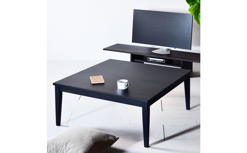 【シンプルモダンな家具のお部屋に】 シャープなデザインのＮＯ１センターテーブル120×120 オークブラック ローテーブル 無垢材 国産 大川家具