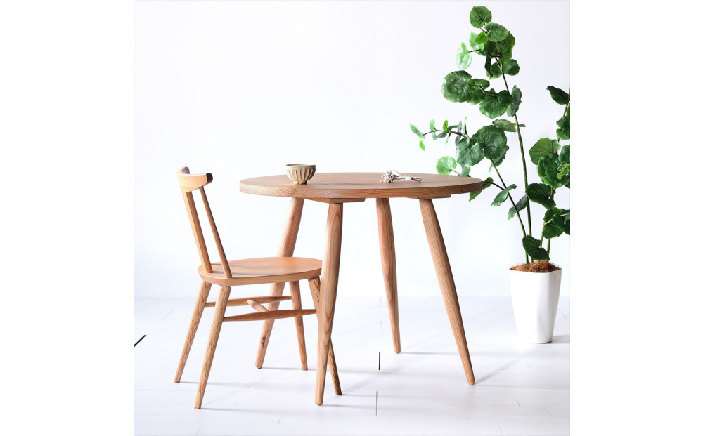 【木の香かおる国産杉の丸テーブル」】木の香ラウンドテーブル 85Φ ダイニングテーブル ウレタン塗装 九州産杉 大川家具