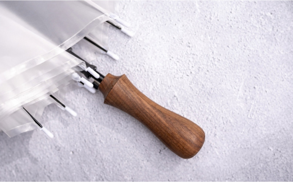 ビニール傘 木製ハンドル グリップス 完成品（傘とグリップス取り付けた状態）Bタイプ：エッジ ロゴ無し