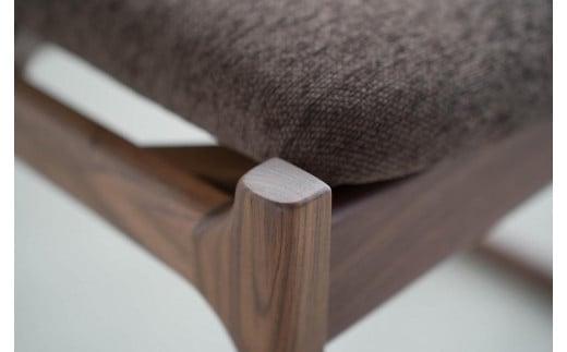 北欧デザインのスツール　デューク　500×370×450、SH430mm　ウォールナット無垢材　玄関ベンチ　大川家具