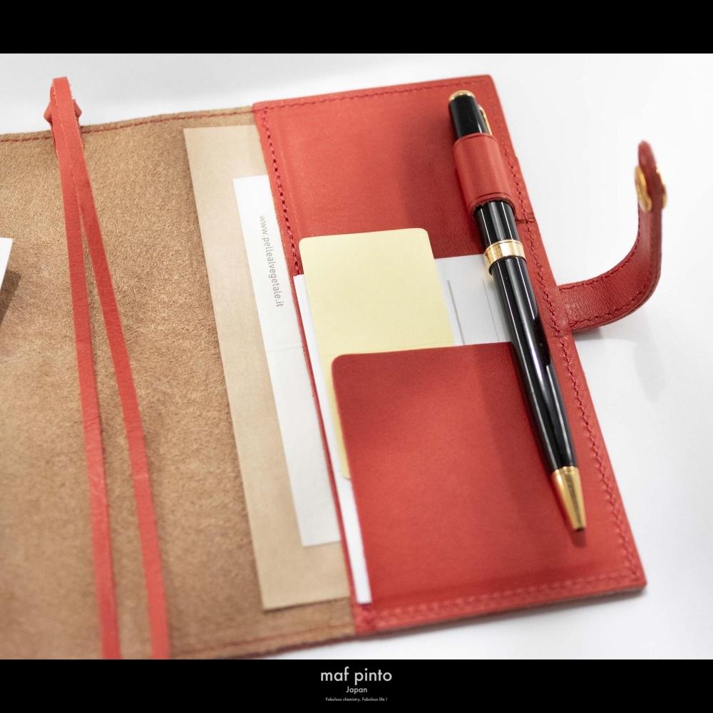 maf pinto (マフ ピント) レザー手帳カバー A6 (文庫本サイズ) レッドシュリンク 本革 日本製