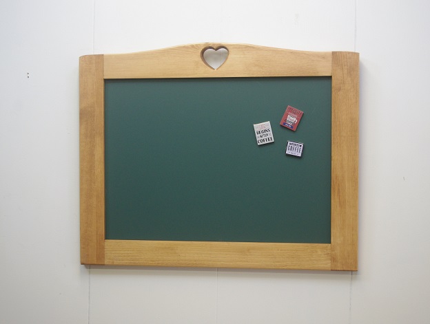 マグネットが付くグリーンチョークボード