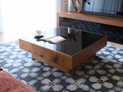 CHOCOLAT Living Table 084 walnut (glass top)