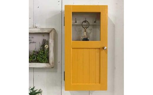 小さな扉のキーボックス 黄色