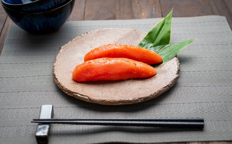 辛子明太子 500g 叶タオル付き 頑張れ 小郡市 さかえや 明太子 めんたいこ ギフト 贈答用仕立て 応援 ハンドタオル付 日用品 雑貨 魚卵 さかえや 