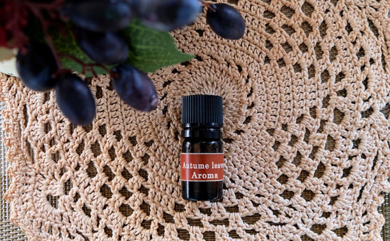 アロマオイル 秋編1 季節の香る オリジナルブレンド アロマ エッセンシャル オイル オータムリーブス 雑貨 日用品