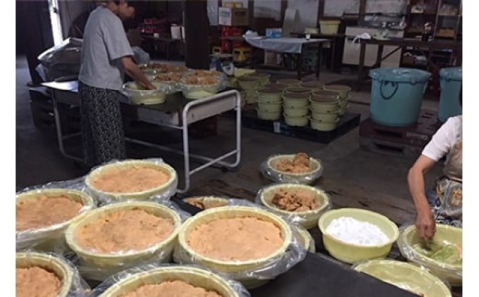 漬け物 無添加 特製 奈良漬け 樽詰め 約1.5kg (約200g×7～8枚)酒蔵の酒粕漬け 酒粕付 化粧箱入 大正の創業より100年 老舗 森山酒造 