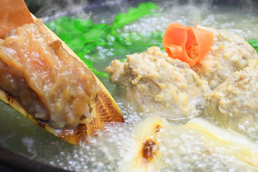 博多の人気鍋2種 セット 九州醤油もつ鍋 2〜3人前 & 博多水炊き(切り身) 2〜3人前 計4〜6人前 [ベネフィス 福岡県 筑紫野市 21761414] もつ鍋 モツ鍋 水炊き もつ モツ 醤油 しょうゆ 鶏 鶏肉 とり肉 国産 冷凍