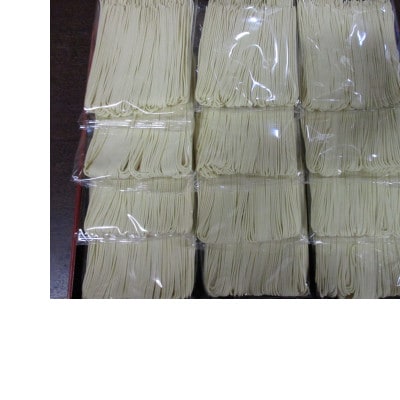 çŠå²¡ãã©ã³ã åå€ãšããã€ã©ãŒã¡ã³12é£ã4çš®é¡ã®æ¬å Žåå€ã®çŠå²¡ç£ã¹ãŒã(麺1è¢100G)(倧éå)ã1631254ã