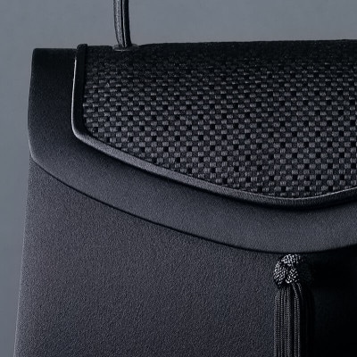 【博多織】タッセル付き・大き目サイズのフォーマルバッグ【1514795】